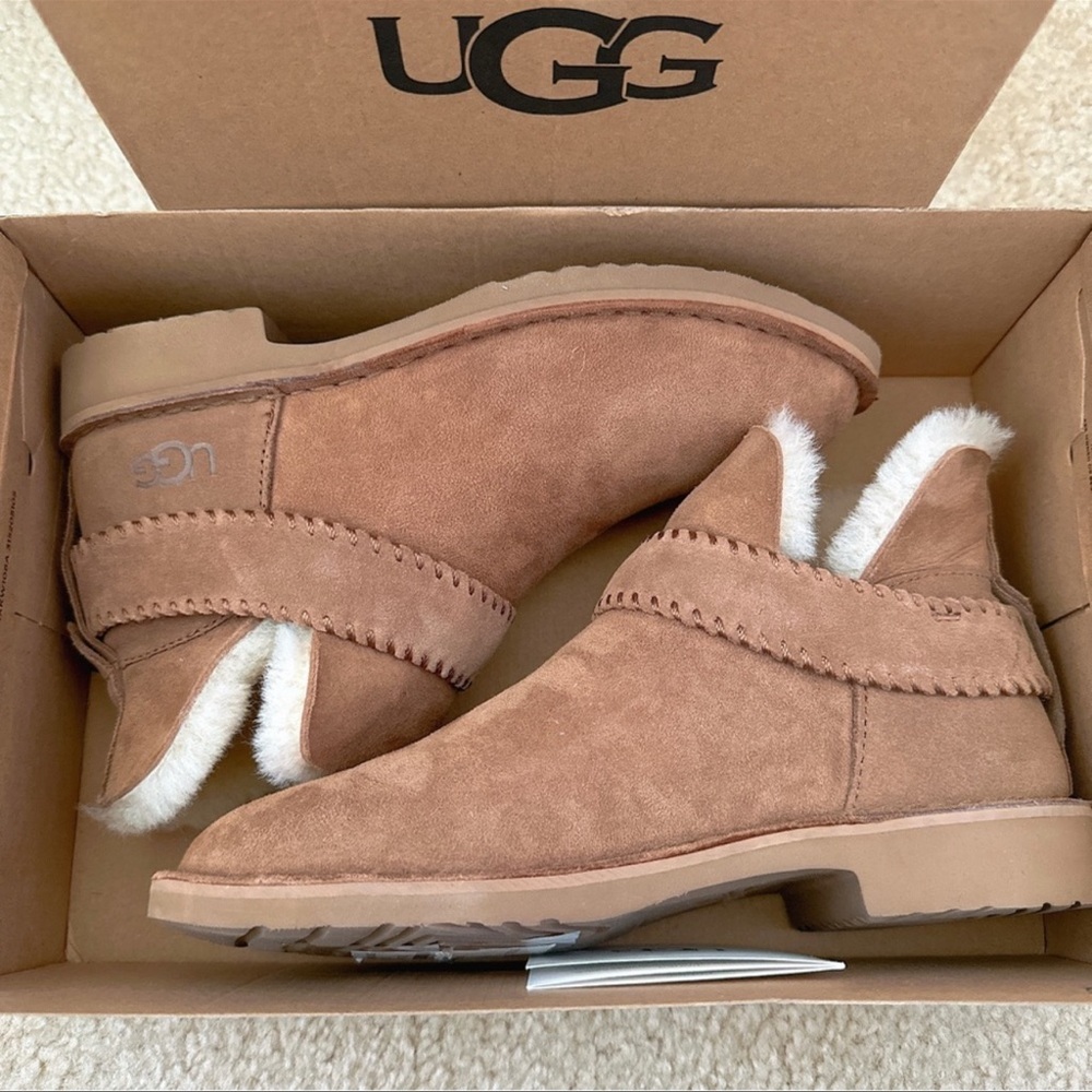 Ugg McKay Resistant Bootie - Picture 5 of 5